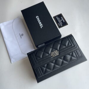 Chanel Cowhide with caviar Clutch bag with gold and sliver hardware size: 19*10cm