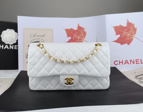 1 Chanel classic flap bag a01112 medium size: 15.5×25.5×6.5cm