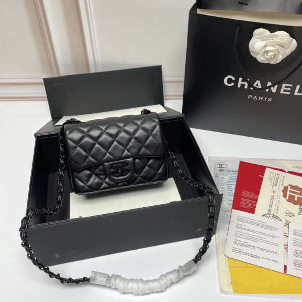 1 Chanel cf Square Fat 1115 sheepskin size: 18*14*7cm