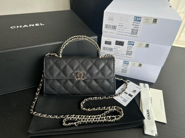 Chanel 23p Black Horse kelly long handle bag size:19cm*11*5cm