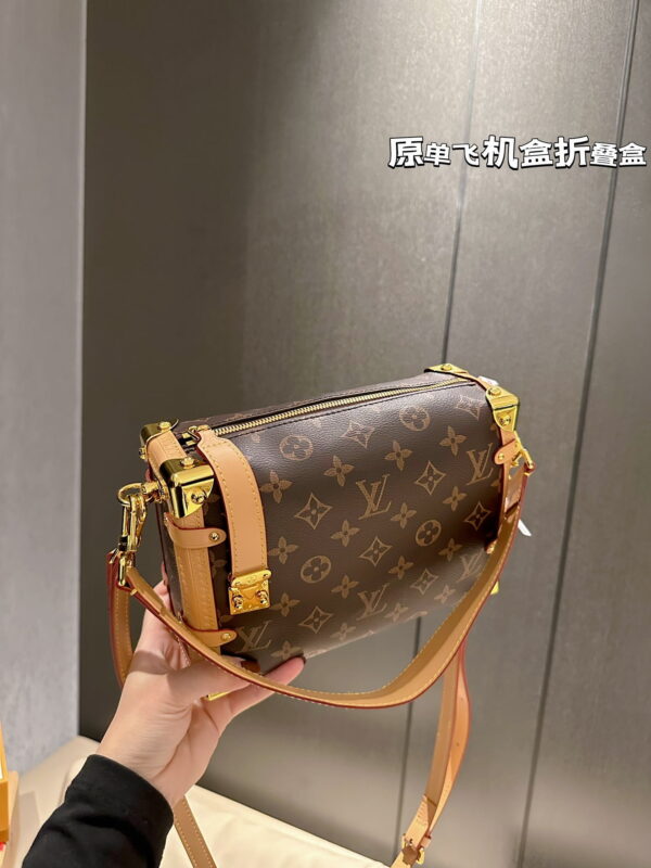 2521007 Louis Vuitton / LV Side trunk size: 24*16*8cm