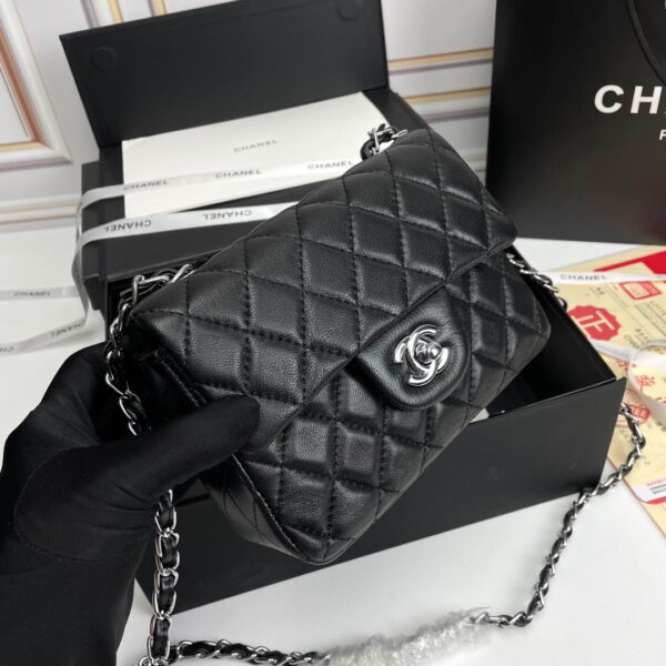 Chanel cf Square Fat 1115 sheepskin leather black size: 18*14*7cm