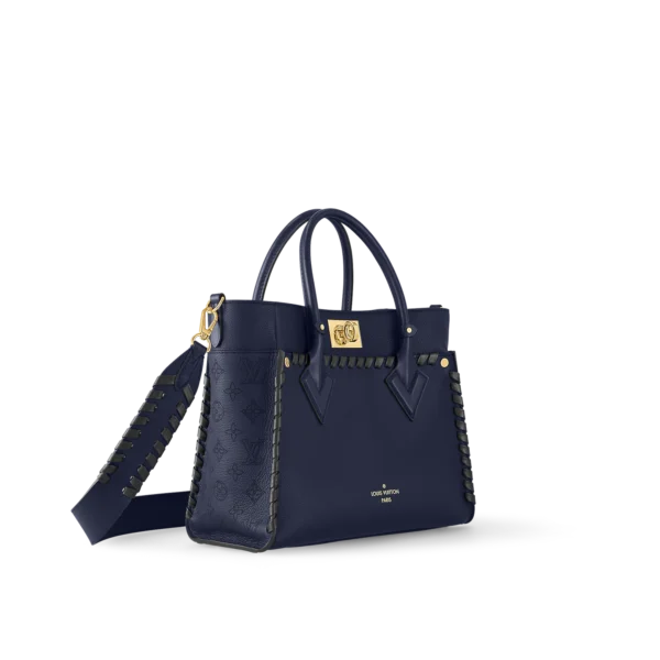 Louis Vuitton / LV On My Side MM M21569