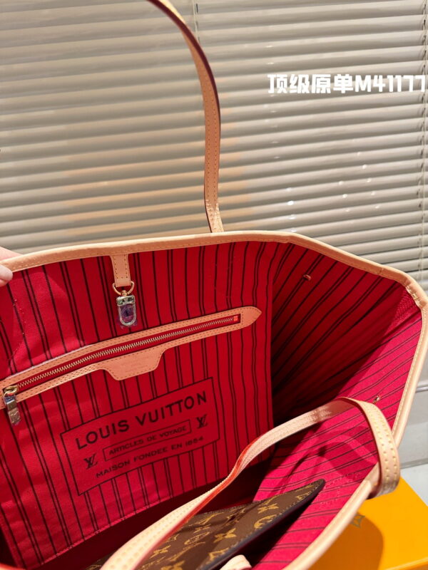 LV neverfull presbyteria tote bag size: 32 cm