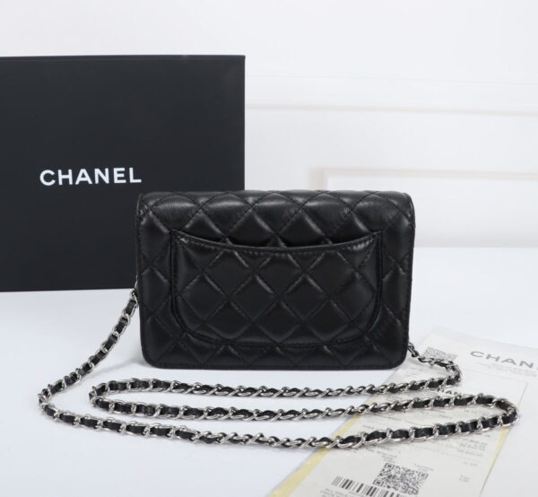 4 Chanel woc Classic Fortune Crossbody bag with sliver hardware Size: W19*H12*D4cm