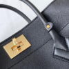 Louis Vuitton / LV on my side m22225 Black size: 30.5*24.5*14cm