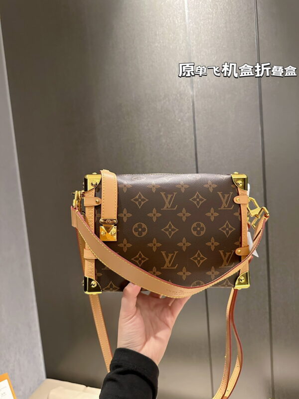 2521007 Louis Vuitton / LV Side trunk size: 24*16*8cm