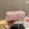 Chanel 22k woolen chain bag pink size: 20*11cm