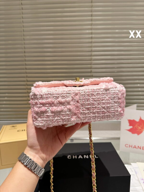 Chanel 22k woolen chain bag pink size: 20*11cm