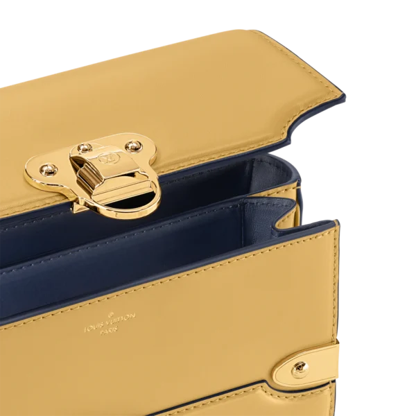 5 Louis Vuitton / LV Orsay MM M23646