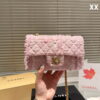 Chanel 22k woolen chain bag pink size: 20*11cm