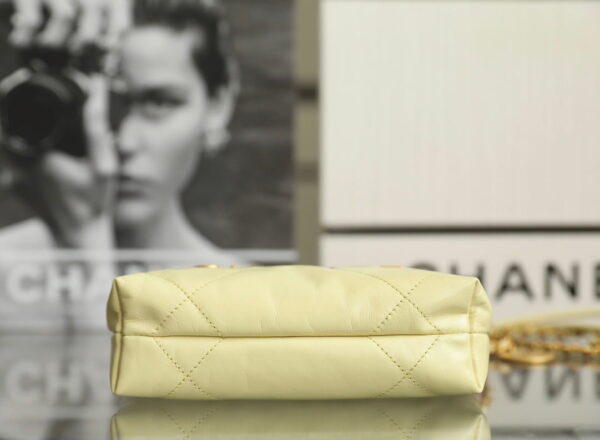 7 Chanel ๐ฌ๐๐๐ ๐ค๐ค๐ก๐บ๐ Bright face calfskin size: ๐ฃ๐ซ*๐ค๐ข*๐จ ๐ผ๐