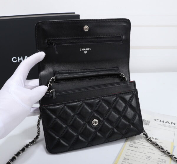7 Chanel woc Classic Fortune Crossbody bag with sliver hardware Size: W19*H12*D4cm