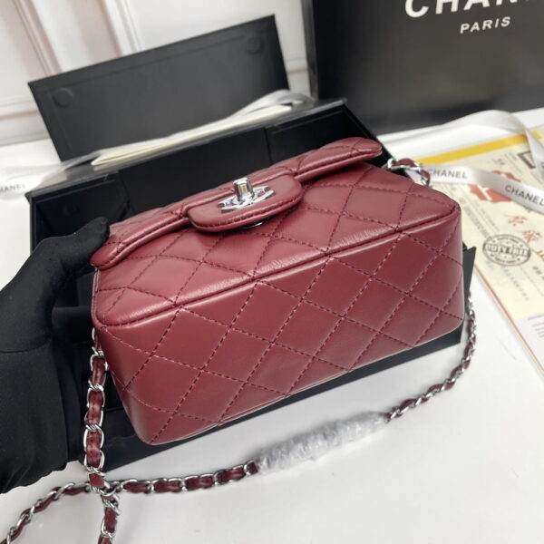 Chanel cf Square Fat 1115 sheepskin leather red size: 18*14*7cm