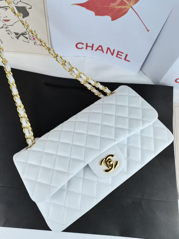 8 Chanel classic flap bag a01112 medium size: 15.5×25.5×6.5cm