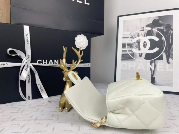 Chanel 2023 new CF White gold bag size: 21*13cm