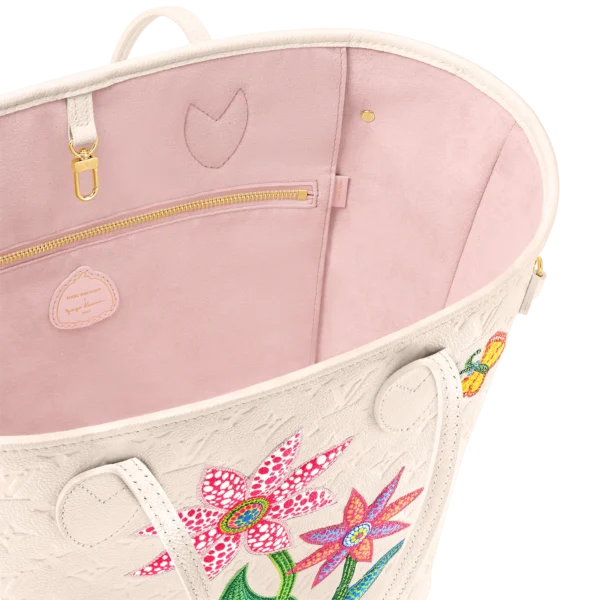 8 Louis Vuitton / LV LV x YK Neverfull MM M21733