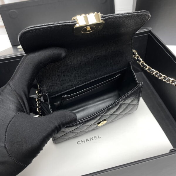 Chanel Black Horse Kelly Lichee cowhide long handle bag 9100 black size:19*10*4.5cm