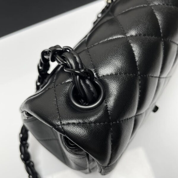 9 Chanel cf Square Fat 1115 sheepskin size: 18*14*7cm