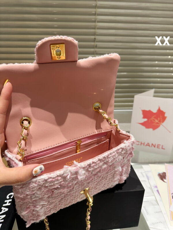 Chanel 22k woolen chain bag pink size: 20*11cm