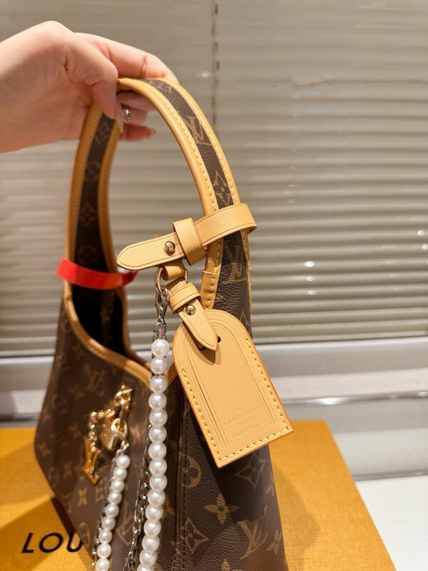 Glbao508 LV Genuine leather cowhide bag 24*18cm