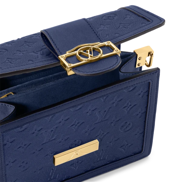 Louis Vuitton / LV Dauphine MM M23488