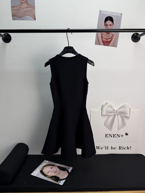 Chanel20260120053115