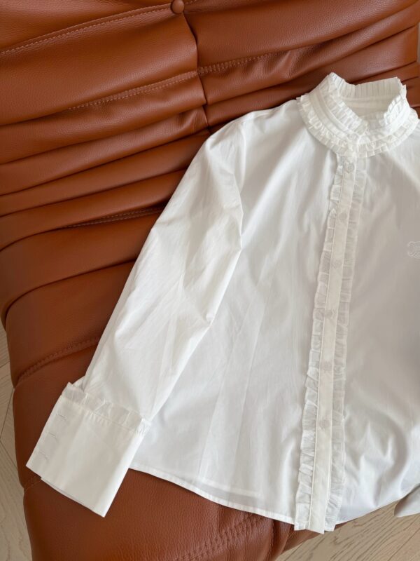 Celine20260120043099