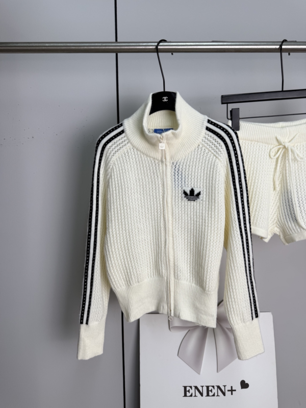 adidas  20260101006149