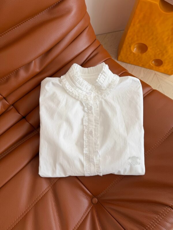 Celine20260120043099