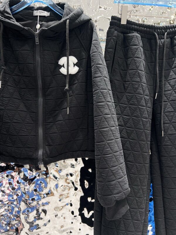 Chanel20260120054165