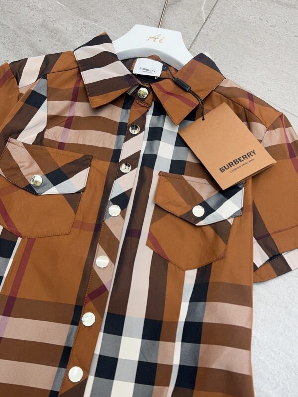 Burberry 20260114015102