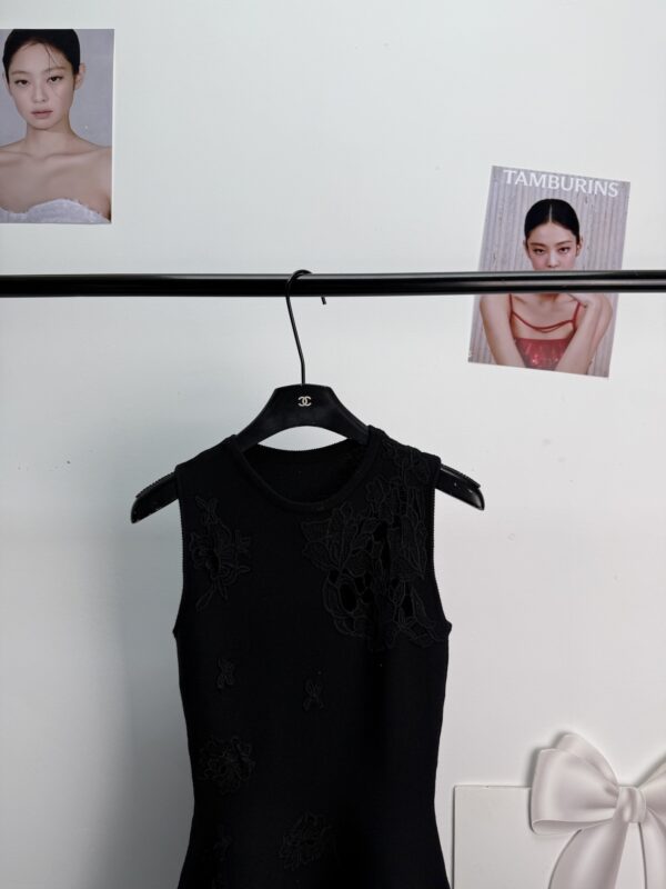 Chanel20260120053115