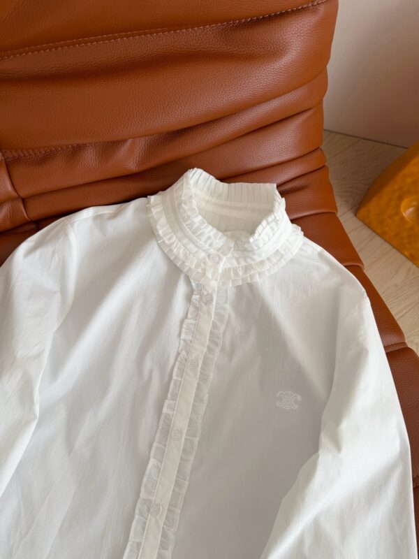 Celine20260120043099